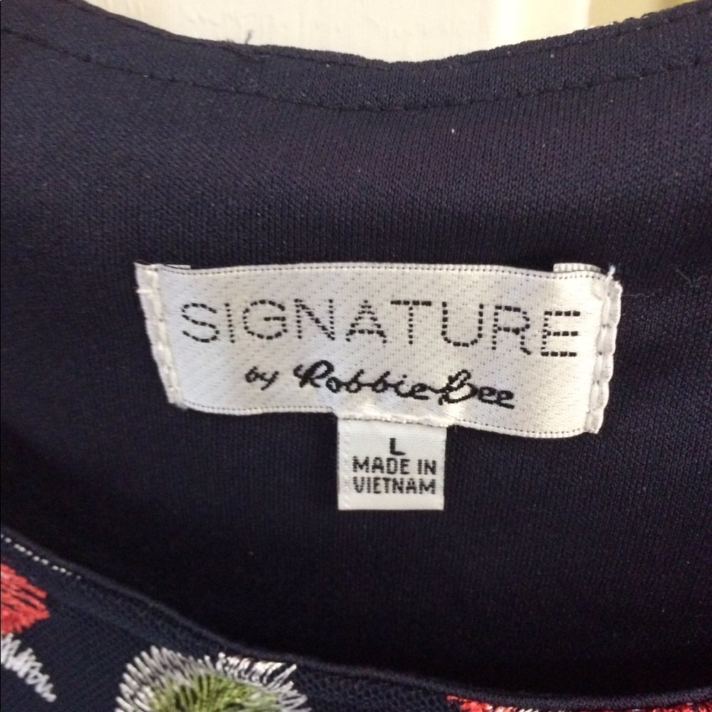 Signature - Picture 3 of 3
